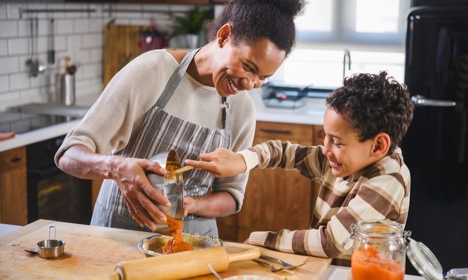 child-learning-to-cook1